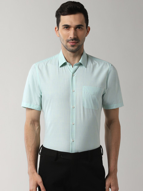 

Peter England Men Green Regular Fit Solid Formal Shirt
