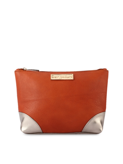

Berrypeckers Tan Brown & Gold-Toned Solid Clutch