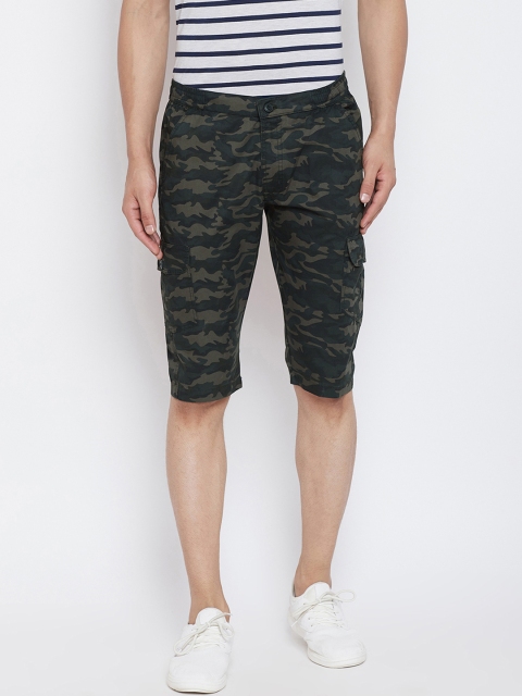 

Okane Men Olive Green Printed Slim Fit Cargo Shorts