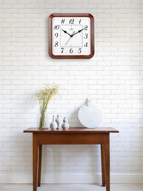 

Horo White Square Solid Analogue Wall Clock