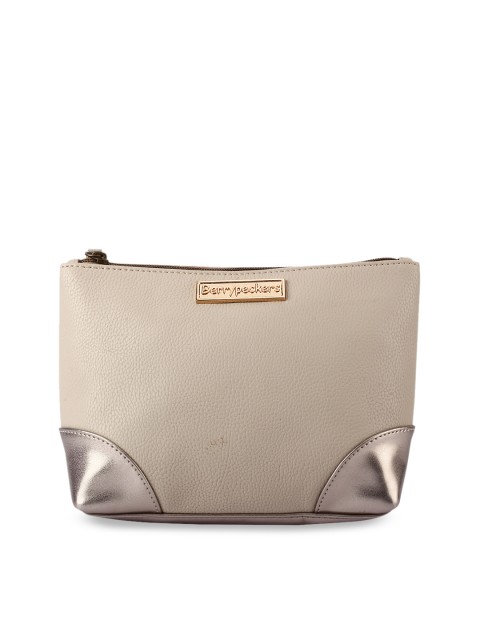 

Berrypeckers Women Beige & Gold-Toned Solid Zip Detail Clutch