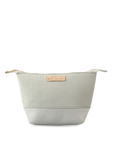 

Berrypeckers Grey Solid Clutch