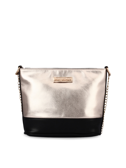 

Berrypeckers Gold-Toned & Black Colourblocked Clutch