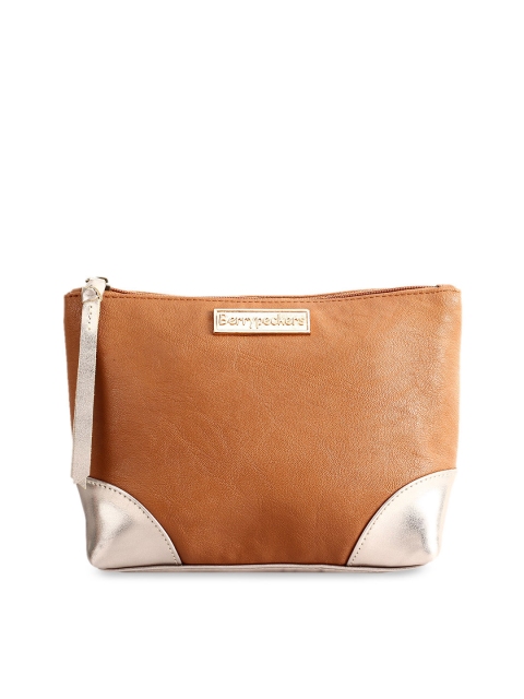 

Berrypeckers Tan Brown & Gold-Toned Solid Clutch