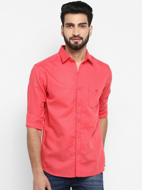 

Mufti Men Red Regular Fit Solid Casual Shirt