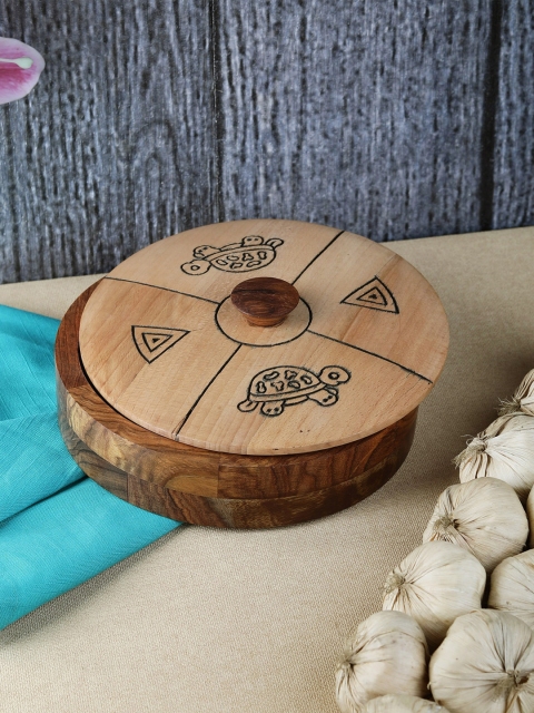 

VarEesha Brown Dual Colour Wooden Serving Bowl with Lid