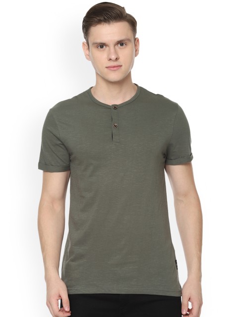 

People Men Olive Green Solid Henley Neck Pure Cotton T-shirt
