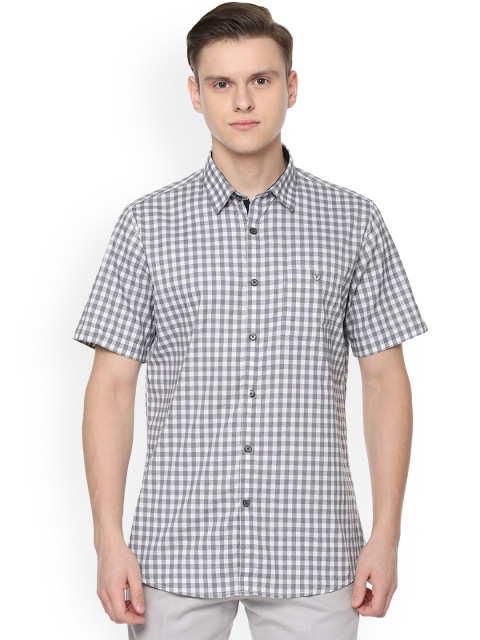 

Van Heusen Sport Men Grey & White Slim Fit Checked Casual Shirt