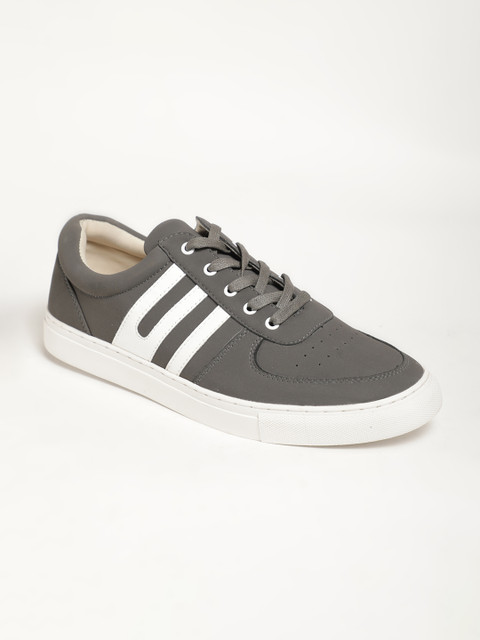 

LOCOMOTIVE Men Grey Sneakers