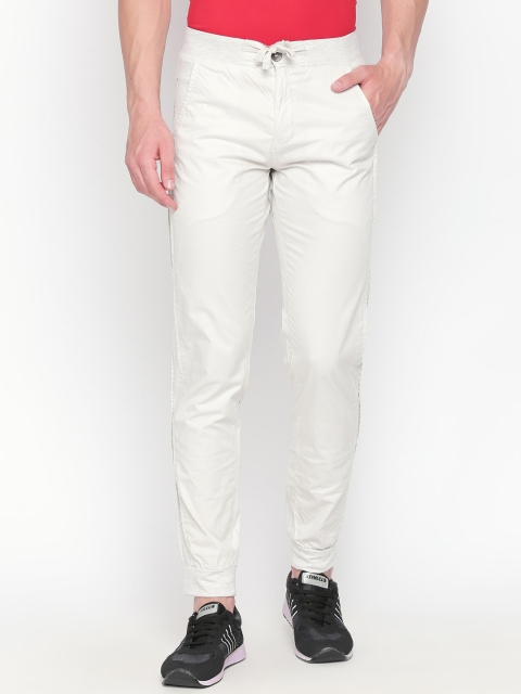 

Beevee Men White Solid Joggers