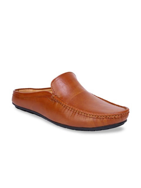 

Respiro Men Tan Brown Solid Loafers