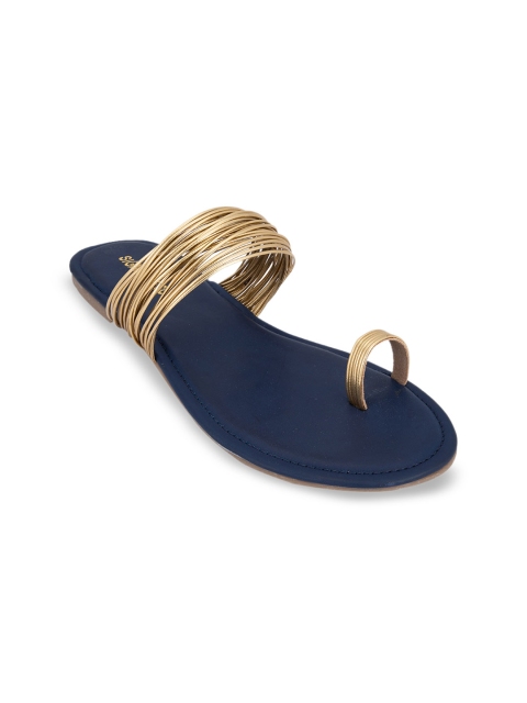 

Signature Sole Women Gold-Toned Textured One Toe Flats