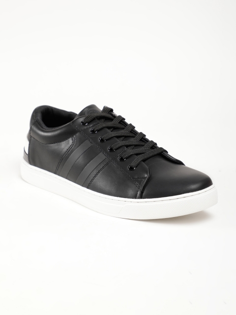 

LOCOMOTIVE Men Black Sneakers