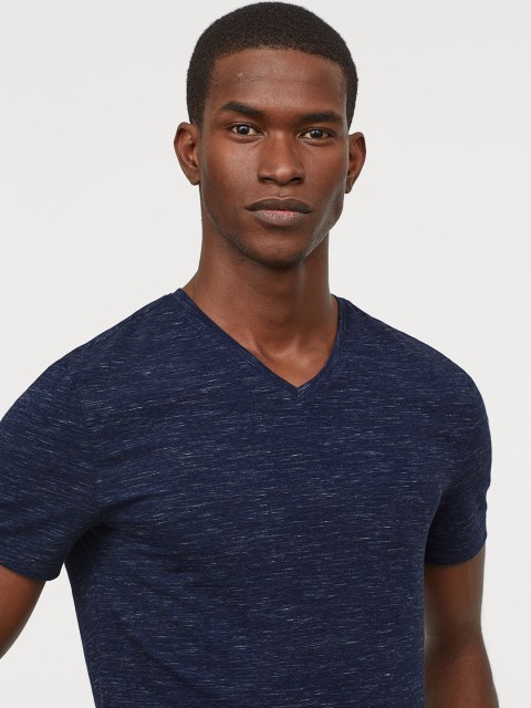 

H&M Men Blue Solid V-neck T-shirt Slim Fit