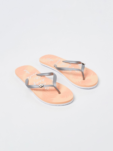 

Ginger by Lifestyle Women Grey & Peach-Coloured Printed Thong Flip-Flops