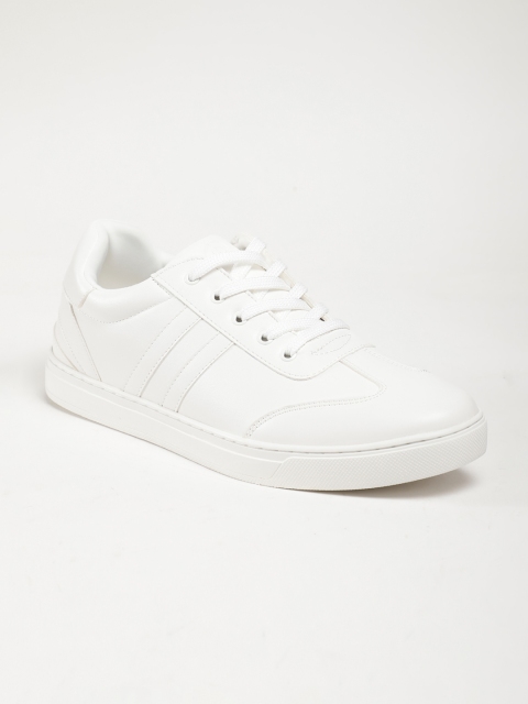 

LOCOMOTIVE Men White Sneakers