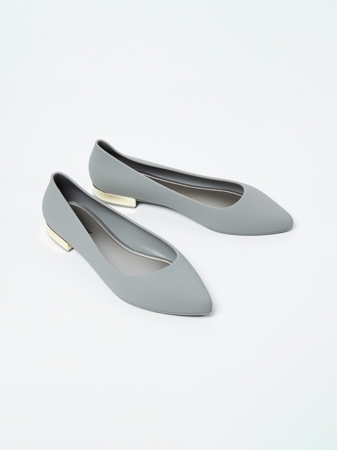 

Ginger by Lifestyle Women Grey Solid Pumps