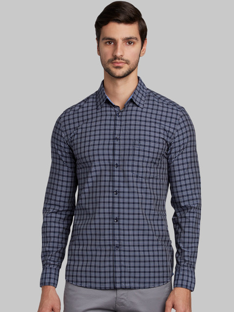 

Parx Men Blue Slim Fit Checked Casual Shirt
