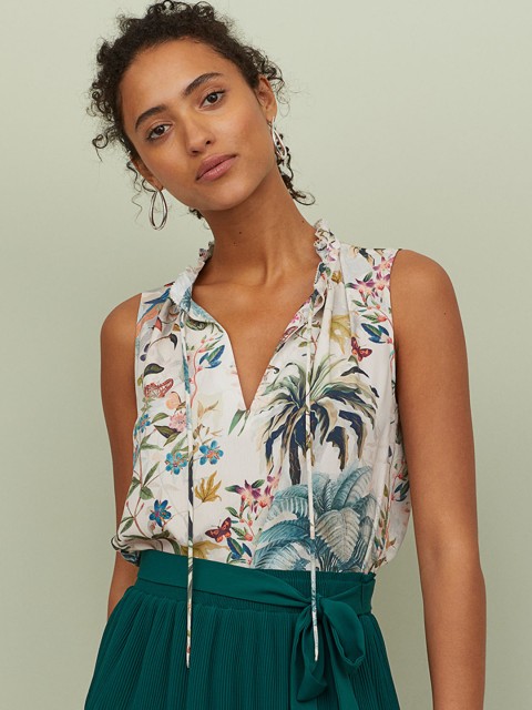 

H&M Women White & Green Sleeveless Blouse