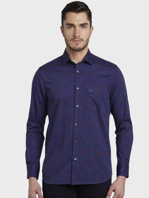 

ColorPlus Men Blue & Maroon Tailored Fit Printed Casual Shirt
