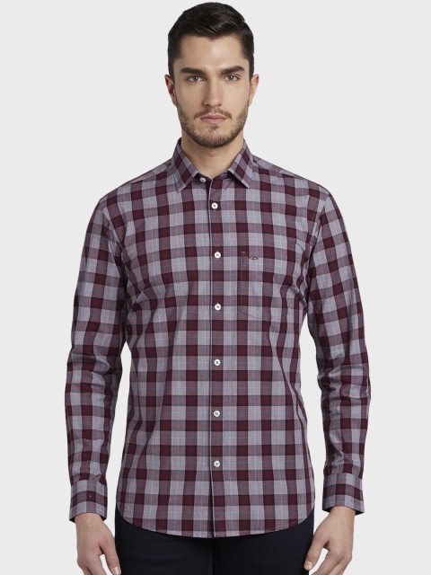 

ColorPlus Men Maroon & Black Tailored Fit Checked Casual Shirt
