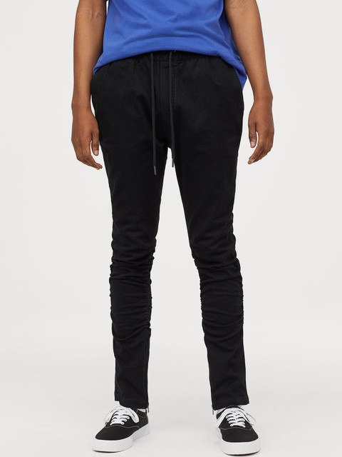 

H&M Men Black Solid Regular Fit Trousers