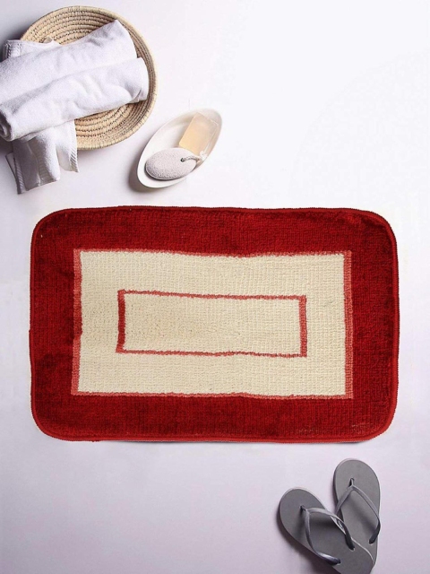 

ROMEE Red & Beige Microfiber Anti-Slip Bath Rug