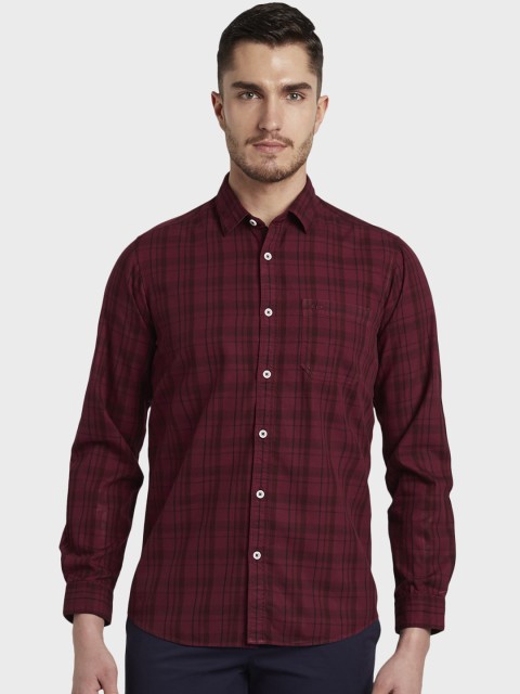 

ColorPlus Men Maroon & Black Regular Fit Checked Casual Shirt