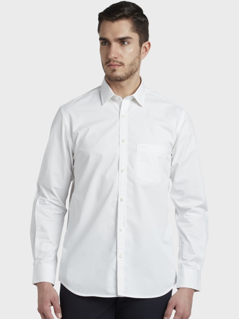 

ColorPlus Men White Tailored Fit Solid Casual Shirt