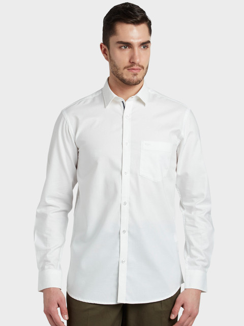 

ColorPlus Men White Tailored Fit Solid Casual Shirt