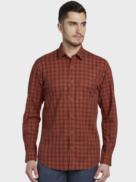 

ColorPlus Men Rust & Navy Blue Tailored Fit Checked Casual Shirt
