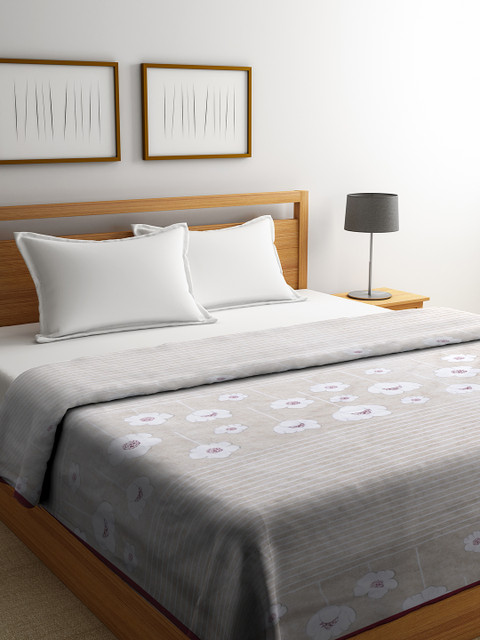 

Trident Beige Floral Mild Winter 90 GSM Double Bed Dohar