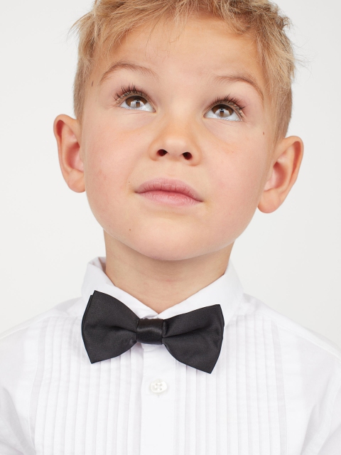 

H&M Boys White Solid Dress Shirt with Bow Tie
