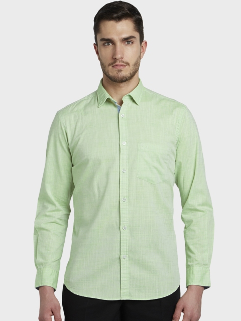 

ColorPlus Men Green Tailored Fit Solid Casual Shirt