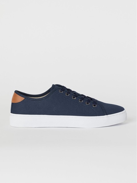 

H&M Men Blue Canvas trainers