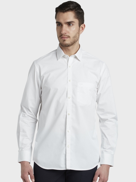 

ColorPlus Men White Tailored Fit Solid Casual Shirt