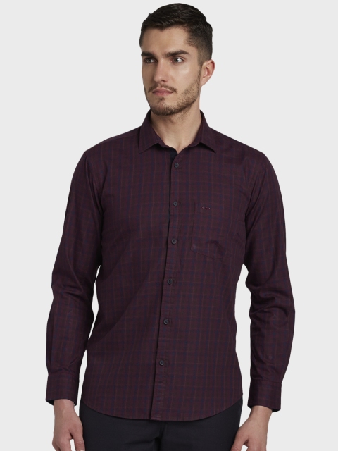 

ColorPlus Men Maroon & Navy Blue Tailored Fit Checked Casual Shirt