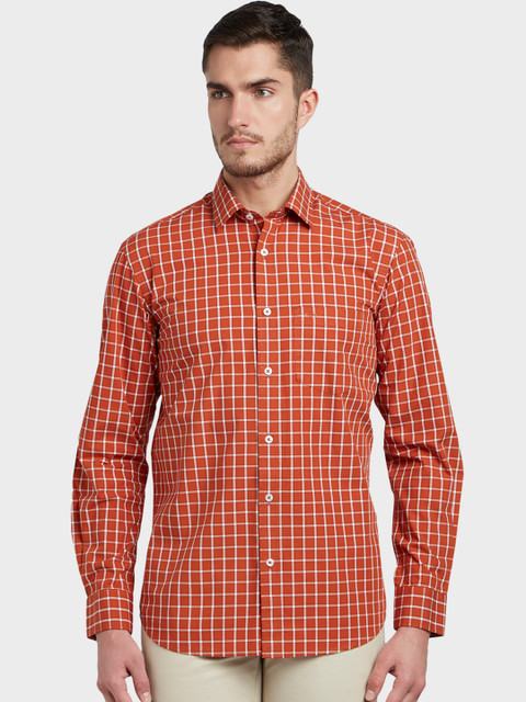 

ColorPlus Men Orange & White Tailored Fit Checked Casual Shirt