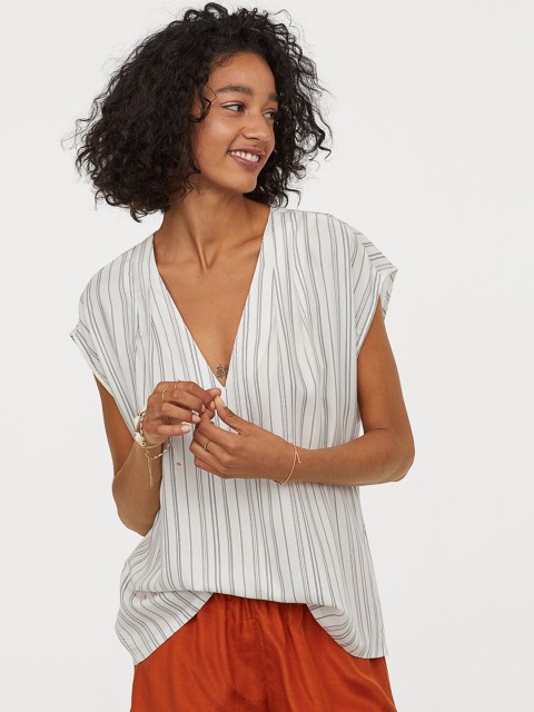 

H&M White & Grey Striped V-neck Blouse