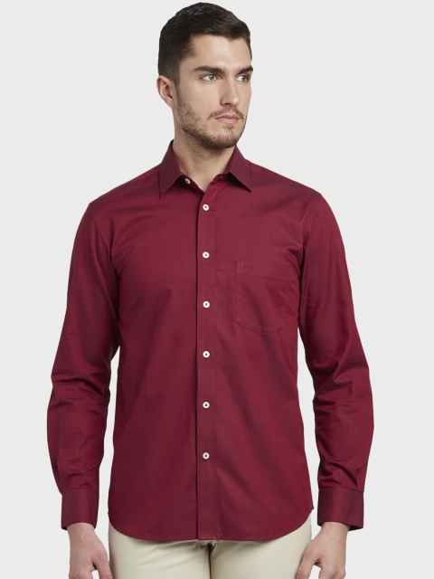 

ColorPlus Men Red Tailored Fit Solid Casual Shirt