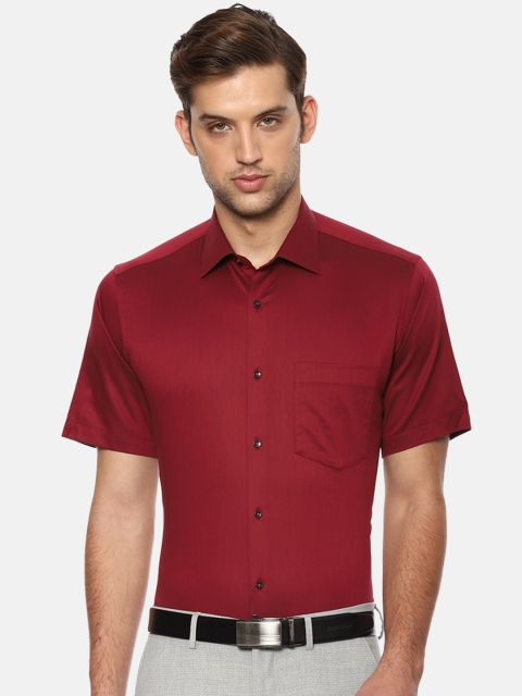 

Van Heusen Men Maroon Regular Fit Solid Formal Shirt