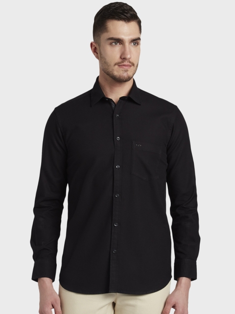 

ColorPlus Men Black Tailored Fit Solid Casual Shirt