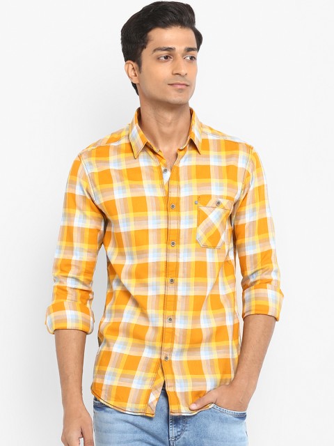 

Mufti Men Mustard Yellow Slim Fit Checked Casual Shirt