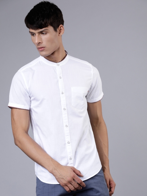 Men White Slim Fit Solid Casual Shirt