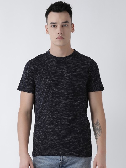 

Club York Men Navy Blue Solid Round Neck T-shirt