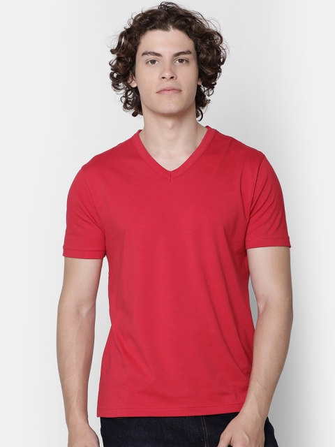 

IMYOUNG Men Red Solid V-Neck T-shirt