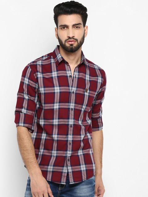 

Mufti Men Maroon Slim Fit Checked Casual Shirt