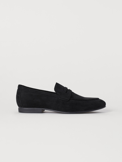 

H&M Men Black Solid Loafers