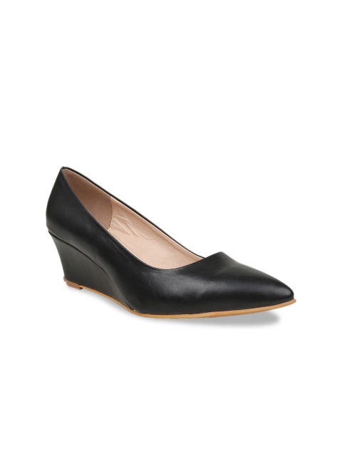

VALIOSAA Women Black Solid Heels