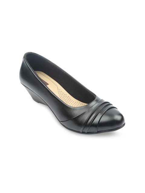 

VALIOSAA Women Black Solid Heels